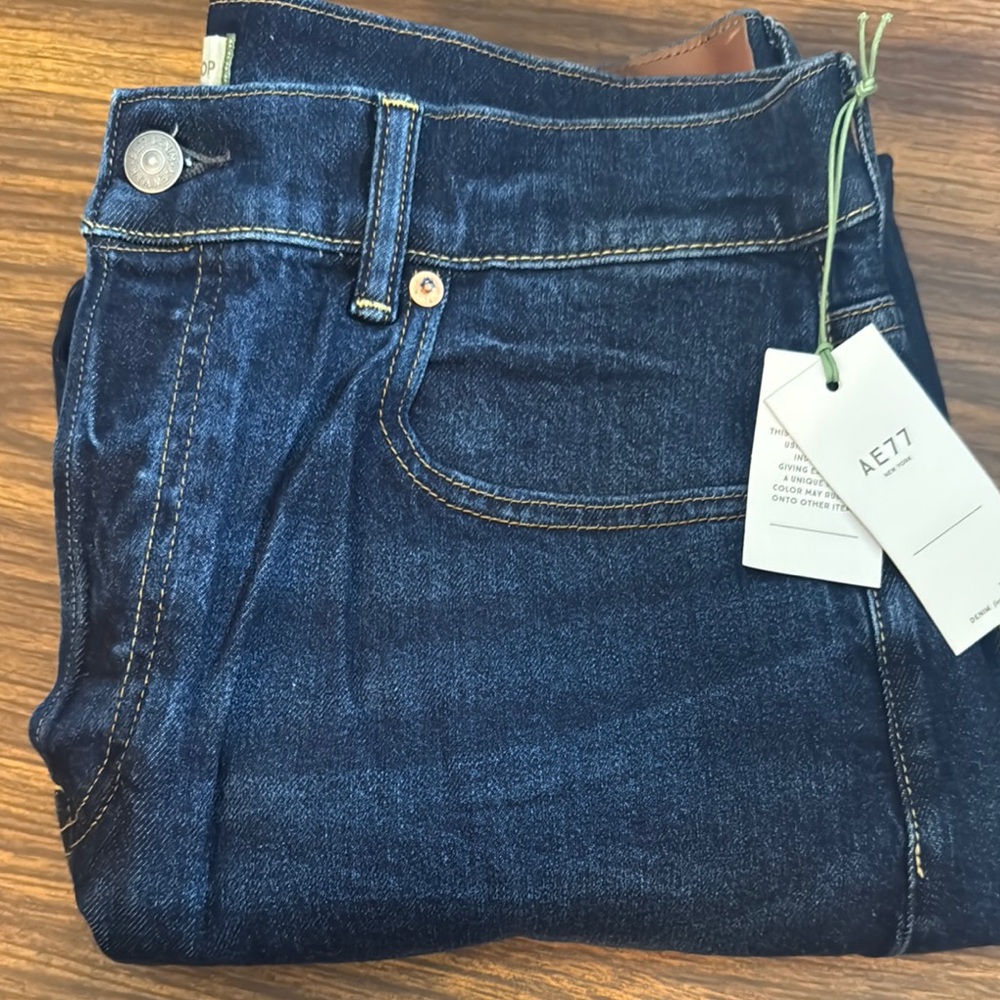 American Eagle Outfitters Blue Straight Crop Jeans